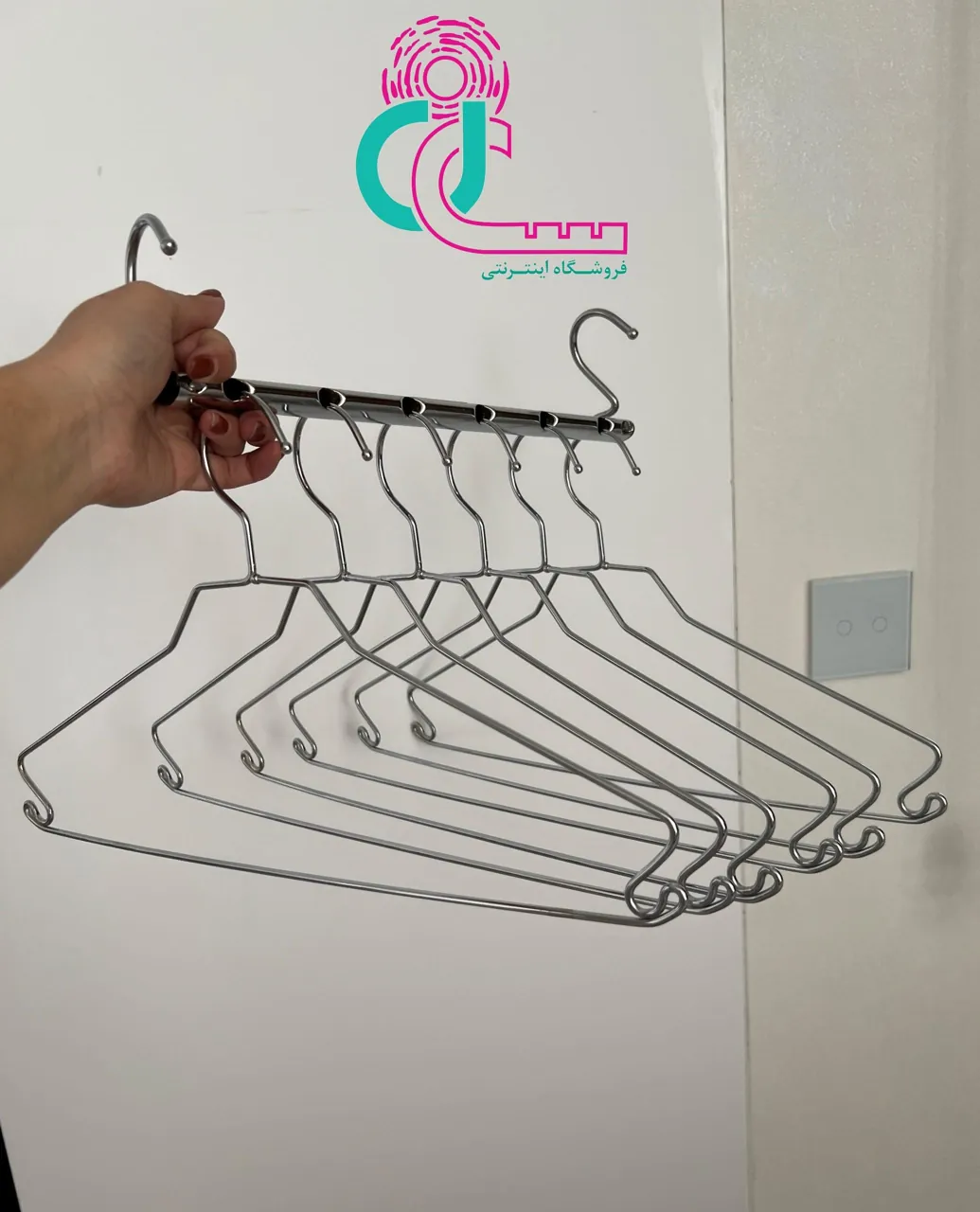 چوب لباسی شش تایی (نقره ای)