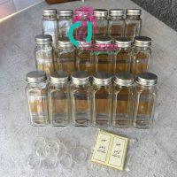 پک کاربردی(شیشه ادویه18عدد-استند ادویه اکرلیک3عدد-درب نمک پاش18عدد-لیبل چاپ شده 1بسته)